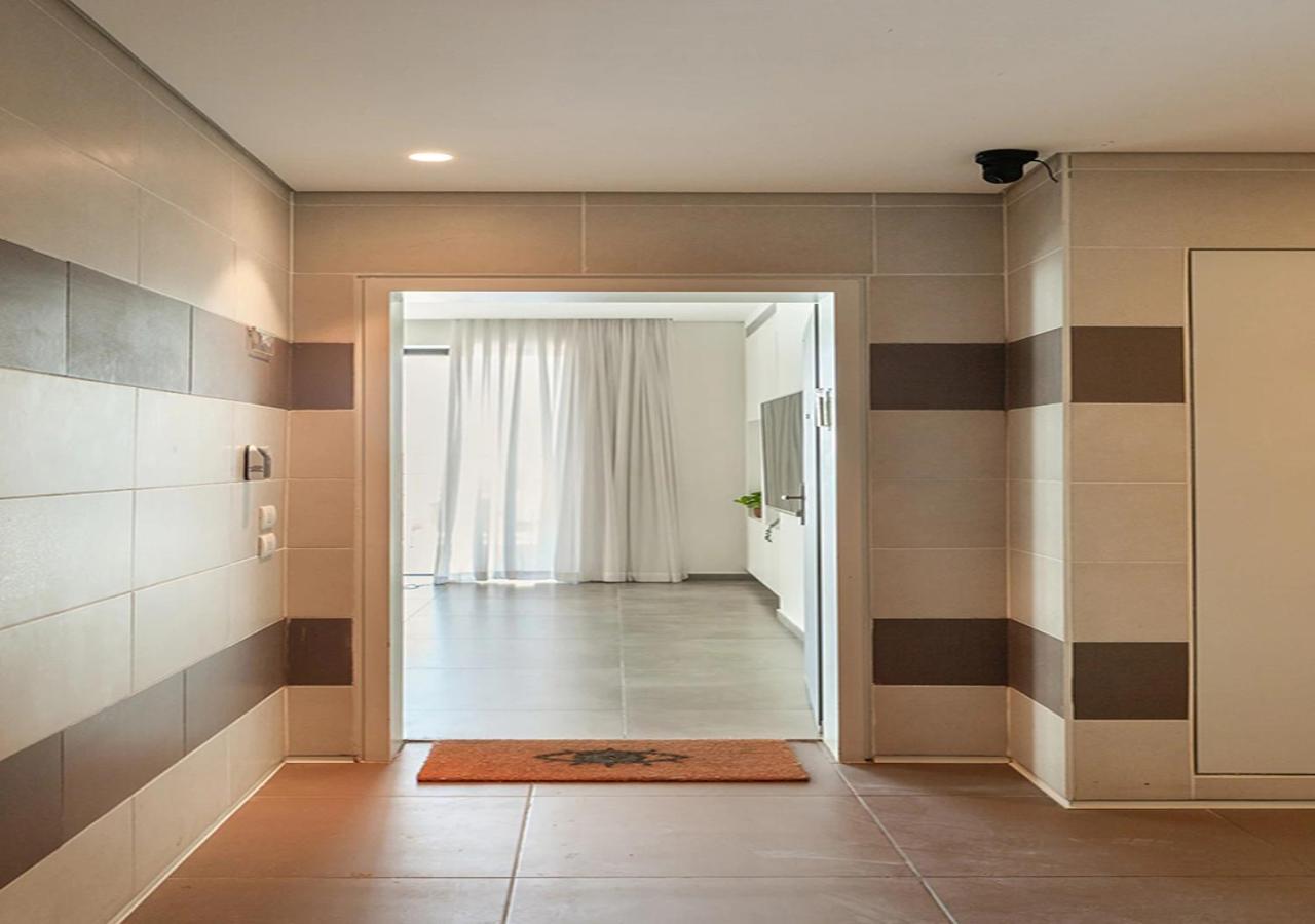 Oַ&O Group- Luxury Penthouse Jacuzzi Sea 36 Floor Appartement Bat Yam Buitenkant foto