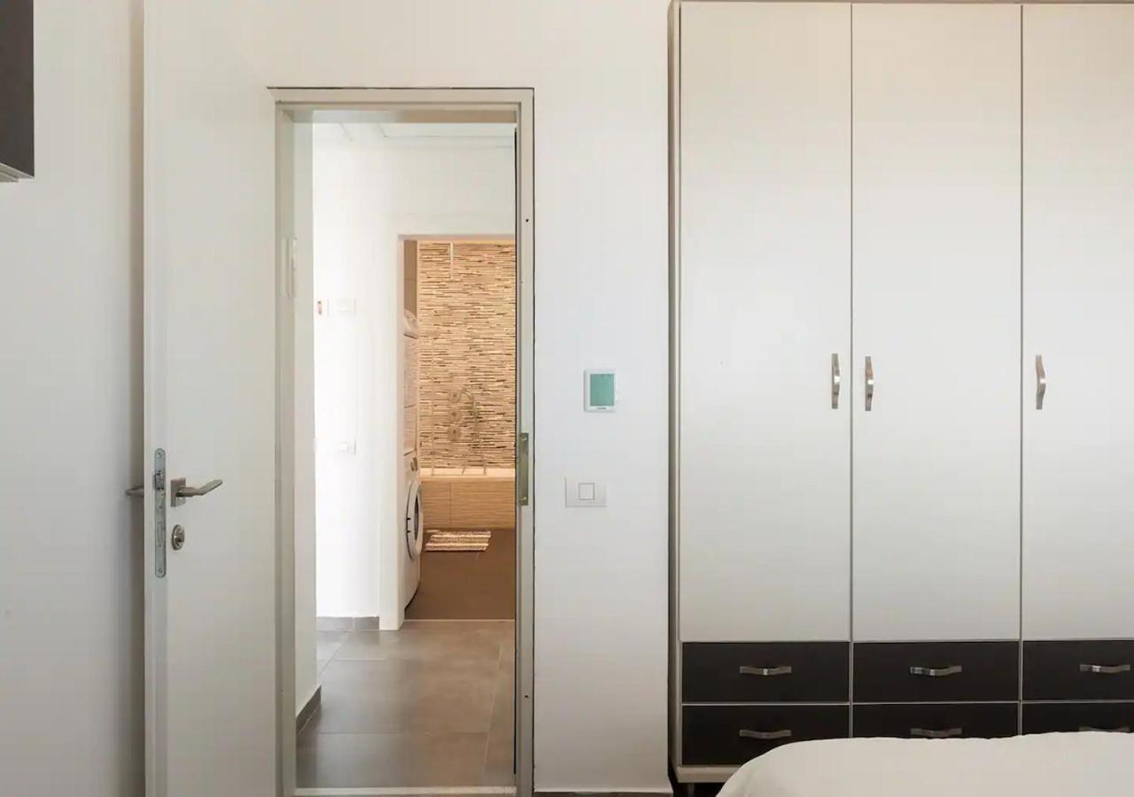 Oַ&O Group- Luxury Penthouse Jacuzzi Sea 36 Floor Appartement Bat Yam Buitenkant foto