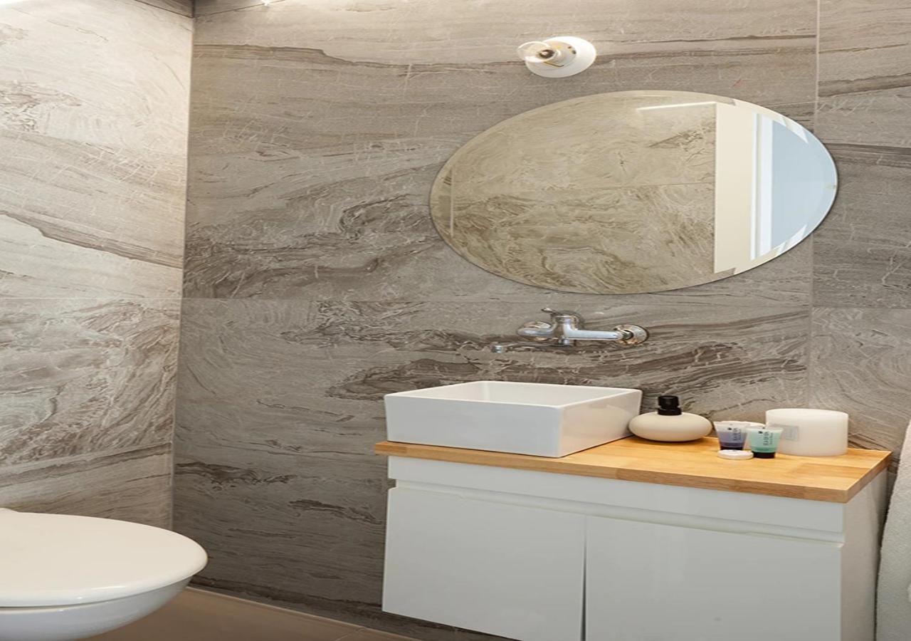 Oַ&O Group- Luxury Penthouse Jacuzzi Sea 36 Floor Appartement Bat Yam Buitenkant foto